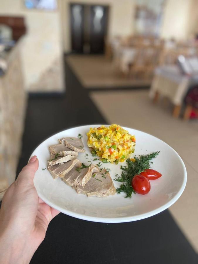 Kamyanka Hotel Mizhhirya  Ngoại thất bức ảnh