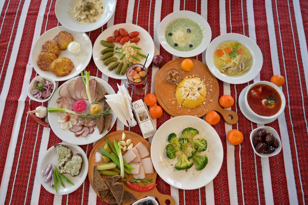 Kamyanka Hotel Mizhhirya  Ngoại thất bức ảnh