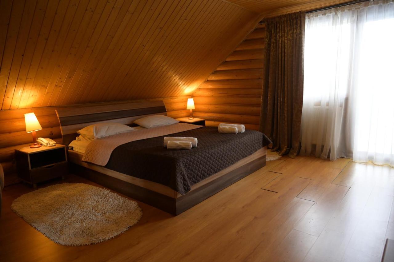 Kamyanka Hotel Mizhhirya  Ngoại thất bức ảnh