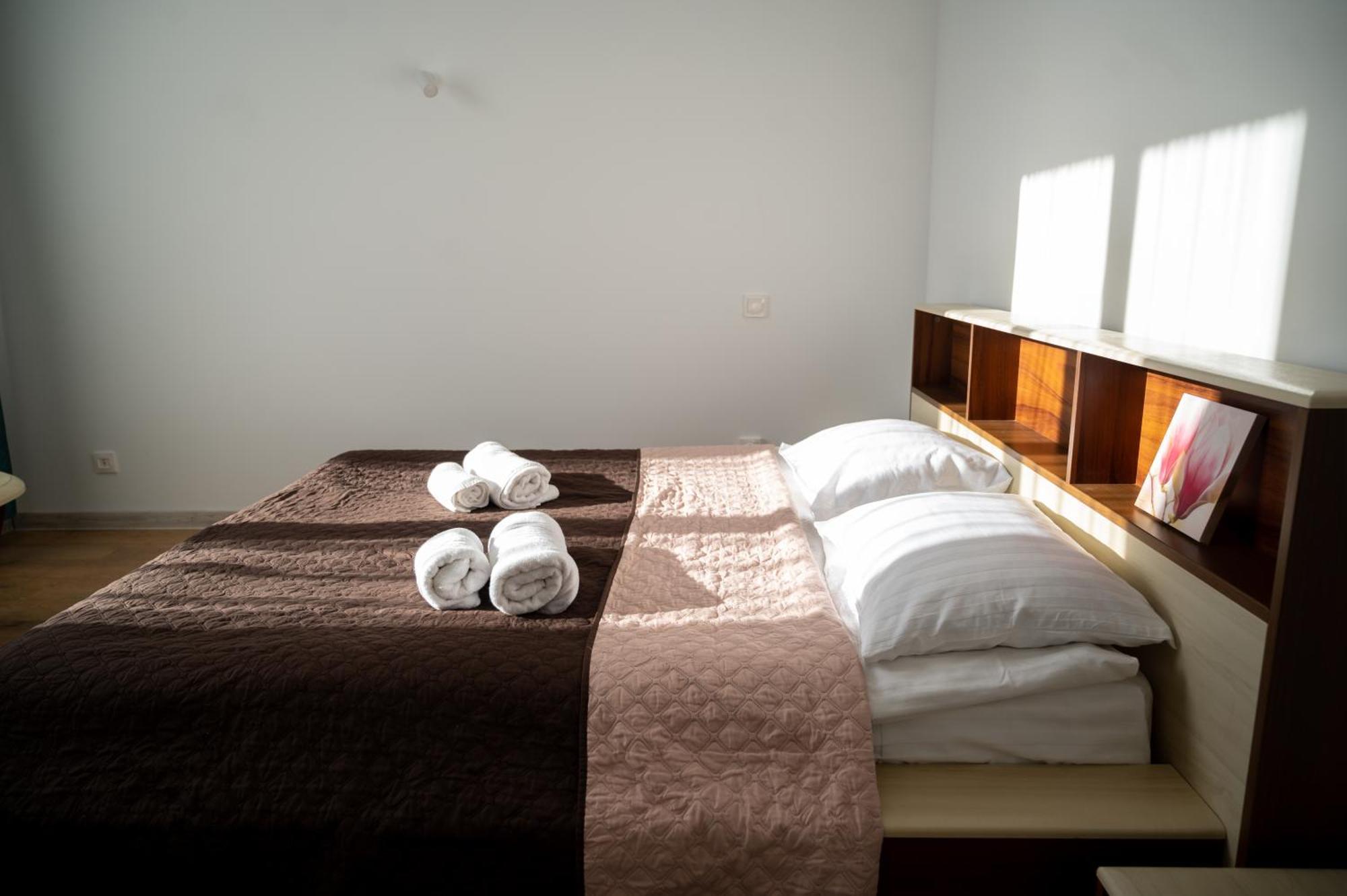 Kamyanka Hotel Mizhhirya  Ngoại thất bức ảnh