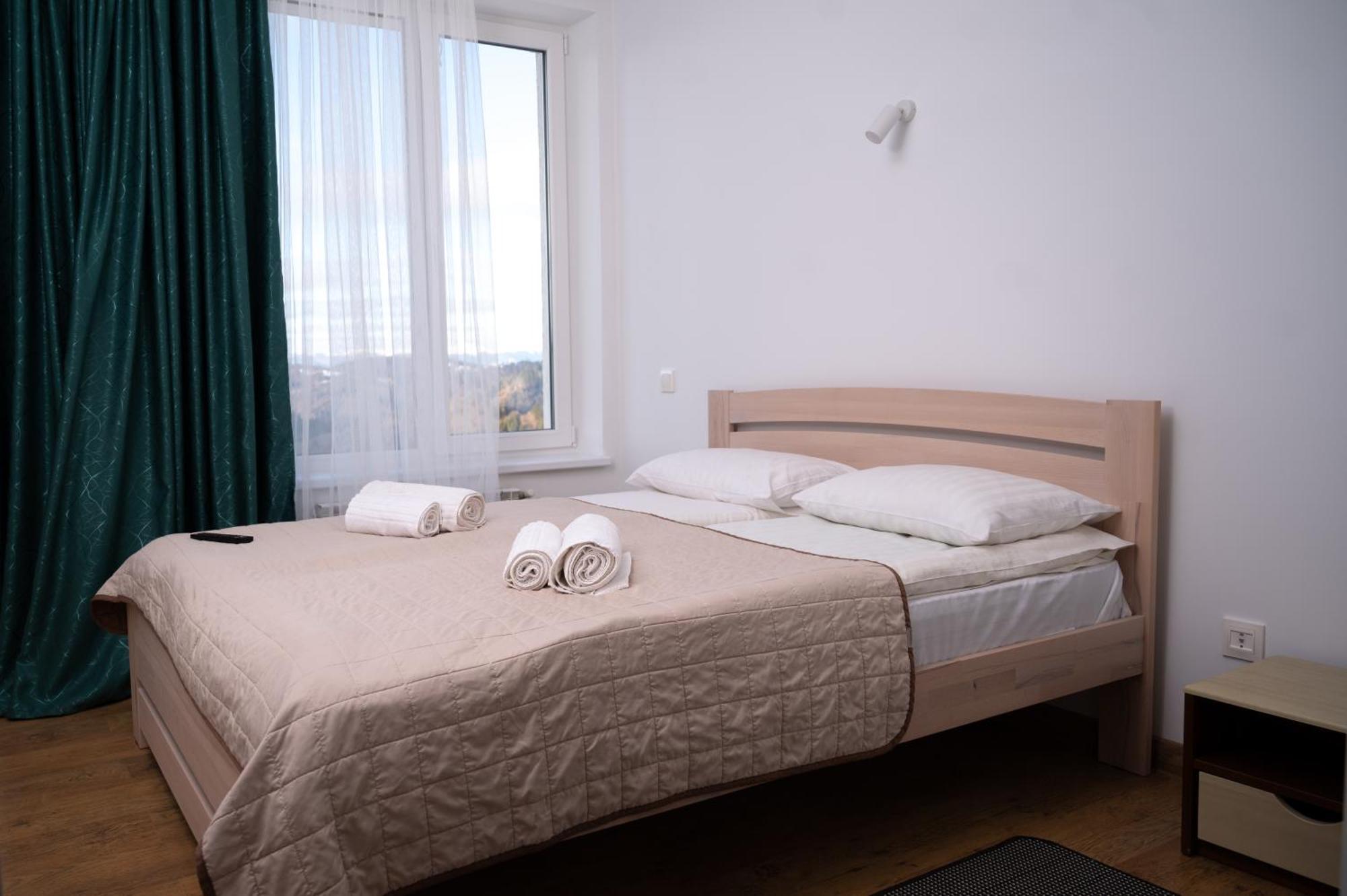 Kamyanka Hotel Mizhhirya  Ngoại thất bức ảnh
